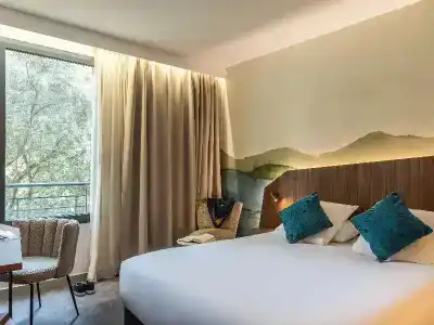 Best Western Plus hôTel De l'Arbois - 84
