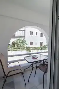 Birikos Studios & - 123