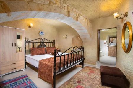 Romantic Cave - 58