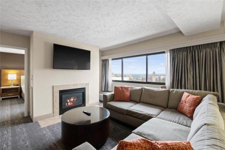 DoubleTree by Hilton City Center - 100