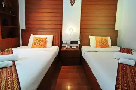 Baan Sukhumvit Soi 18 - 5