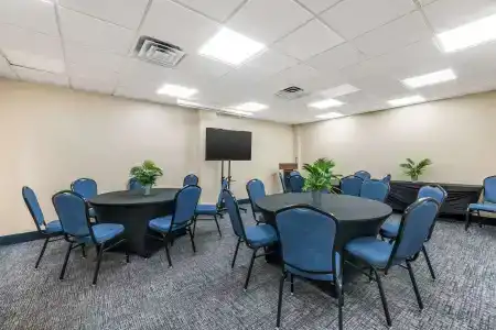 Comfort Inn & Suites Daytona Beach Oceanfront - 19