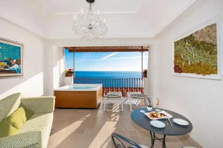Eden Roc Suites - 298