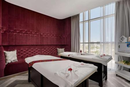 Radisson Dubai Damac Hills - 17