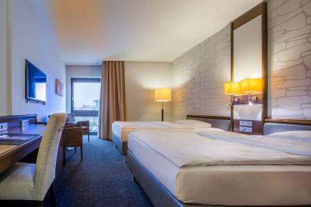 Park Inn by Radisson Lübeck - 1