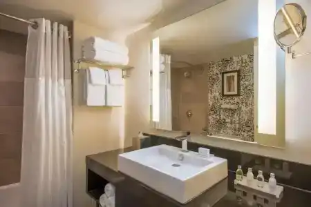 The Warwick Rittenhouse Square - 75