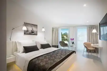 Rivalmare Boutique - 61