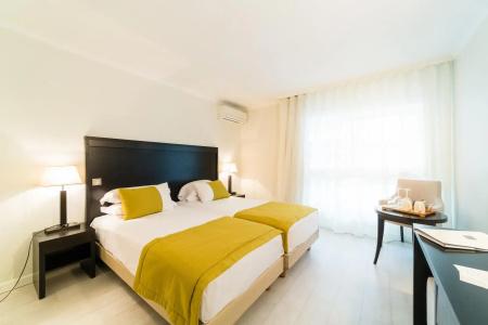Hôtel Hélios - 107