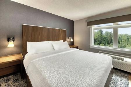 Four Points by Sheraton - 50
