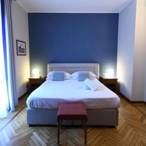 Cavour - 25