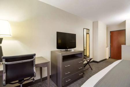 SureStay Plus by Best Western Houston Medical Center - 37