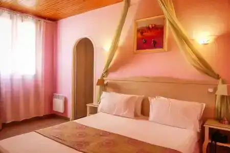 Hôtel Le Médiéval - 60
