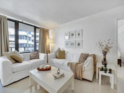 The Alexander All Suites - 355