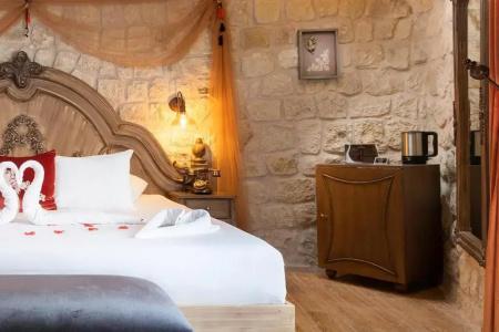 Elysion Cave Suites - 54