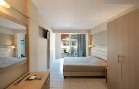 Messonghi Beach Holiday Resort - 15