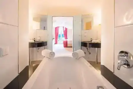 Best Western Premier Castanea Resort - 41