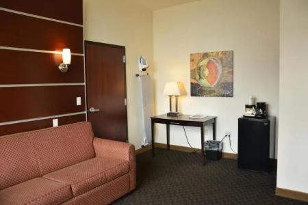 Days Inn & Suites by Wyndham - 15