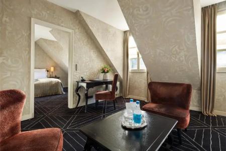 Le Pavillon de la Reine & Spa - Small Luxurys of the World - 110
