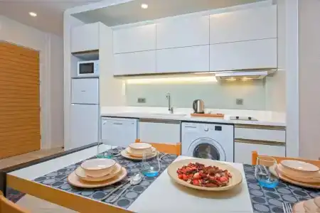 A Suite Side - 22