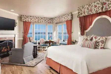 Spindrift Inn - 32