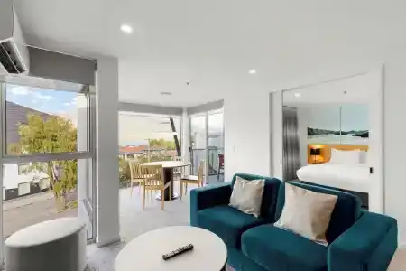 Scenic Suites - 123