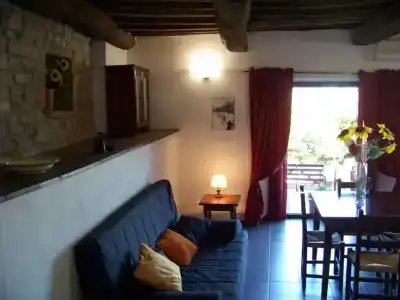 Appartamenti Valdipetrina B&B - 13