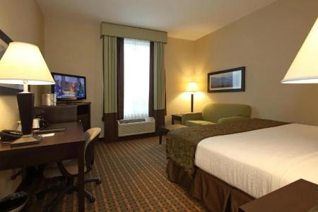 Best Western Pacific Inn - 57