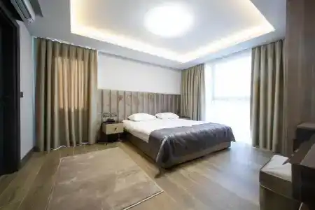 Mad Innspa - 0