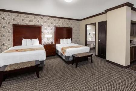 Hawthorn Suites by Wyndham - 41