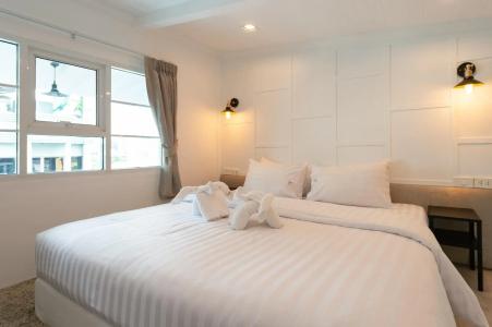 White Ivory Bed And Breakfast - 25