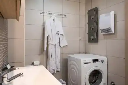 Trianon Luxury  & Suites - 303