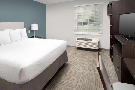 WoodSpring Suites - 20