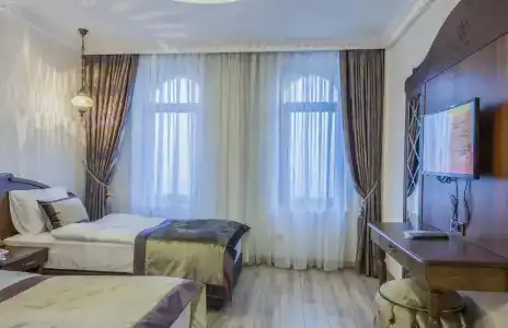 Kaya Ninova - 48