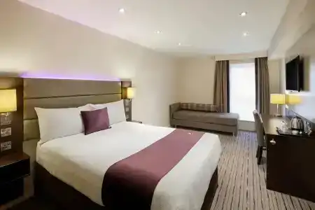 Premier Inn - Prestwich - 32
