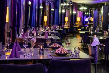 Stays by friends Gelsenkirchen - 23