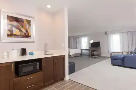 Hampton Inn and Suites - 3