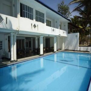 Nippon Villa Beach Resort - 9