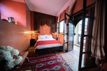 Riad Mur Akush - 27