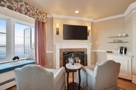 Spindrift Inn - 68