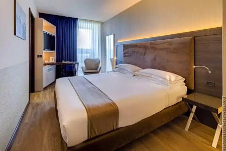 Best Western Plus Farnese - 50