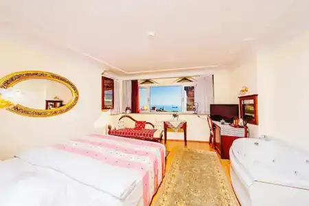 Ada Istanbul - 5