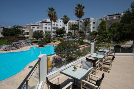 Mayfair Gardens - 11