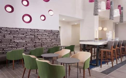 Hampton Inn & Suites by Hilton-Washington Rd - 20