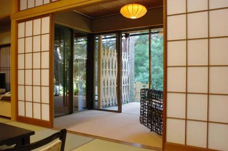Yoshidaya Sannokaku - 128