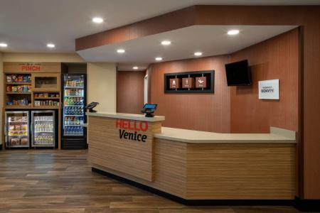 Fairfield Inn & Suites by Marriott - 7