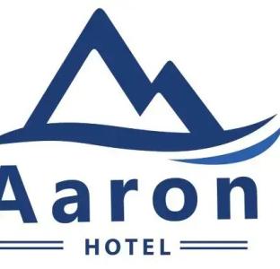 Aaron - 27
