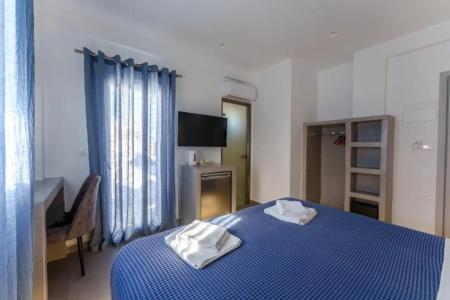 Anna Pension - 53