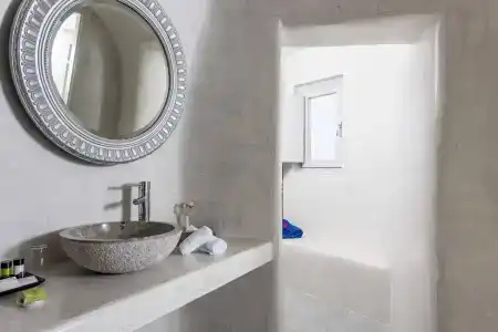 Ambition Suites - 8