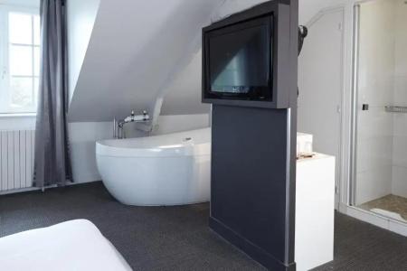 Best Western Le Cheval Blanc -Centre- Vieux Port - 131
