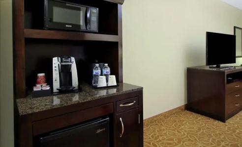 Hilton Garden Inn Miami Airport West - 33
